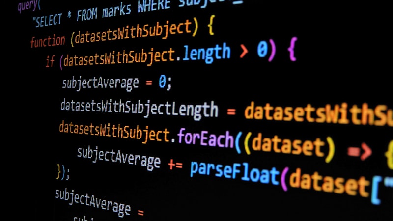 Code Next.js affiché sur un écran de développeur